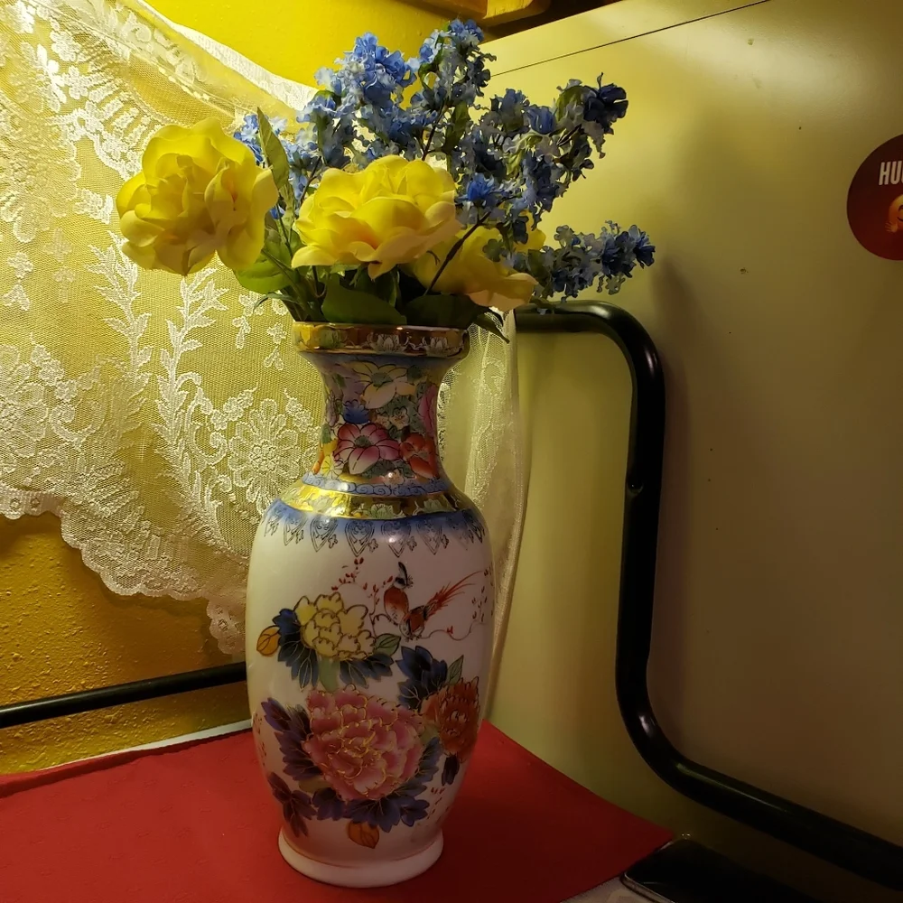 Vtg Mid Century J S Chinese Floral/Bird/Gold Accents Vase 14
